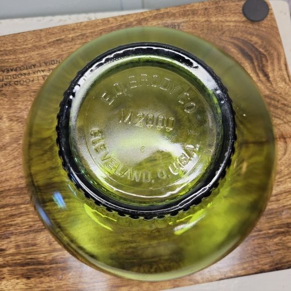 Brody Co. Green Depression Glass Vintage Bowl Scalloped Rim Pleated Base - Picture 6 of 7